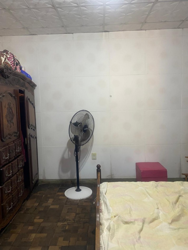 CASA AMERICANA con Local al frente